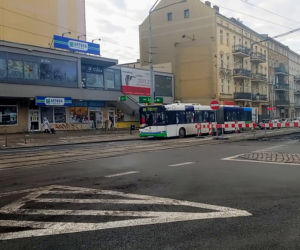 Aleja Wyzwolenia częściowo nieprzejezdna