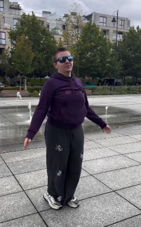 Tak dziś wygląda serialowa Basia Rogowska z "M jak miłość". Jest osobą niebinarną. Teraz nazywa się Cody
