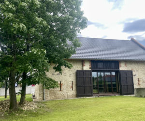 Przebudowa stodoły z wapienia w woj. opolskim. Dom