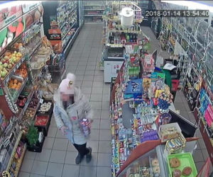 Policjanci z Łodzi poszukują złodziejki puszki WOŚP