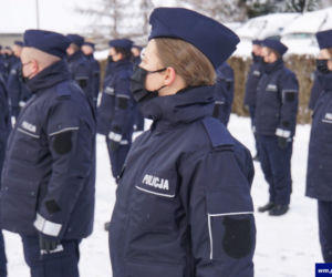 Nowi policjanci na Warmii i Mazurach. Ślubowało aż 80 funkcjonariuszy [ZDJĘCIA]