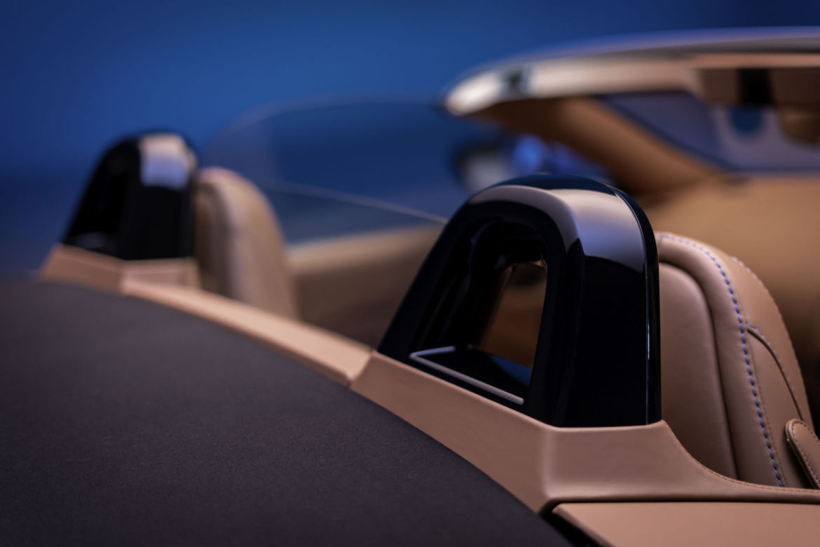 Aston Martin Vantage Roadster (2021)