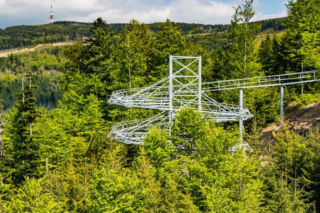 To będzie turystyczny hit lata. W sercu Beskidów ruszył górski rollercoaster
