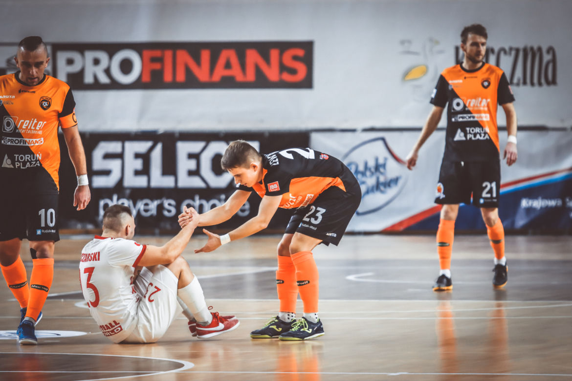 FC Toruń - Fit-Morning Gredar Futsal Brzeg 4:3, zdjęcia z Areny Toruń