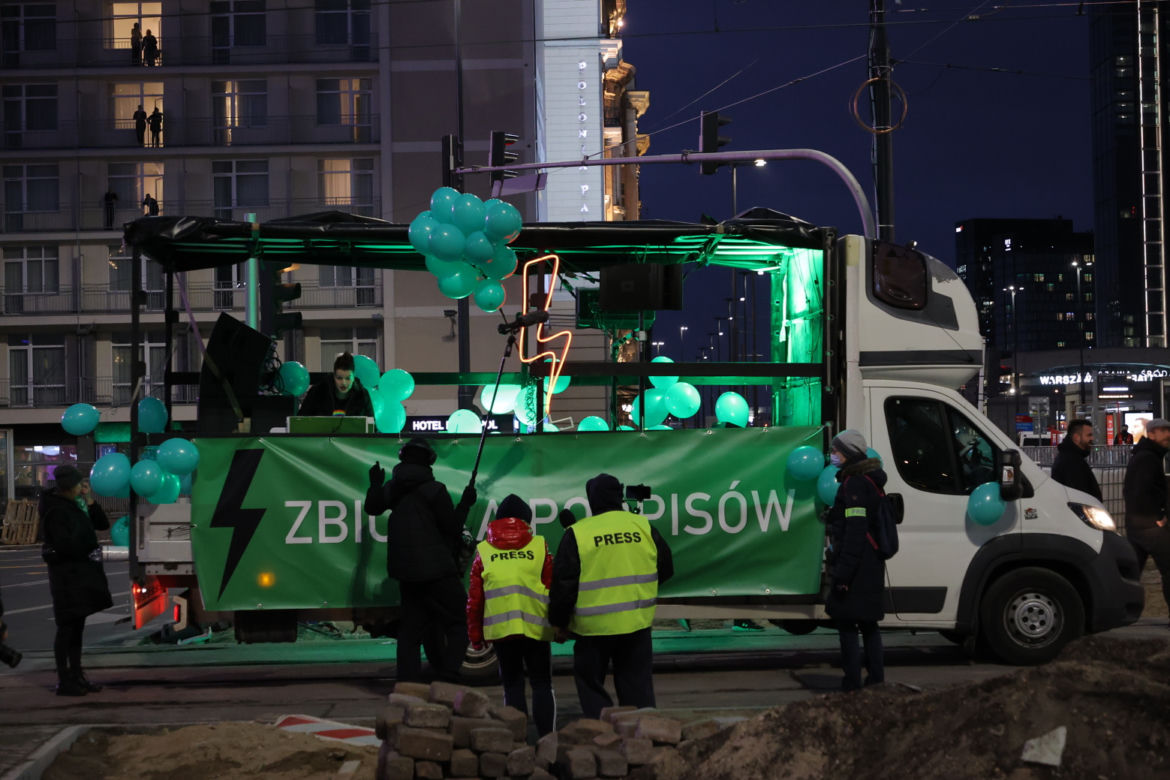 Strajk Kobiet w Warszawie. Tłumy znów wychodzą na ulice