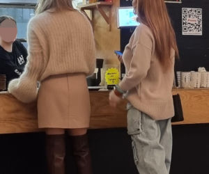 Joanna Krupa z siostrą Martą. Zjadły w mlecznym i poszły po patelnię