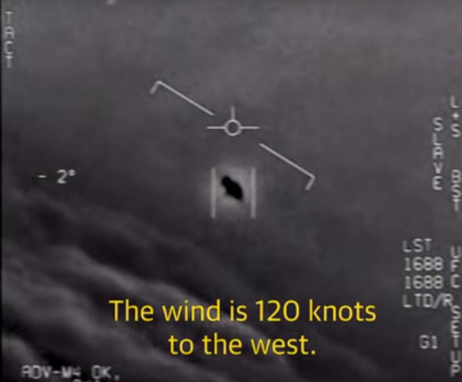 UFO na trzech filmach! Pentagon potwierdza