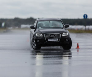 jazda po mokrej nawierzchni Audi Q5
