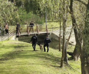 Mężczyzna WSKOCZYŁ do Drwęcy na terenie Brodnicy. Trwa akcja poszukiwawcza