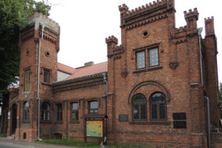 To miasto w województwie łódzkim nazywano „Krakówkiem”. Mieszkał w nim Andrzej Frycz Modrzewski