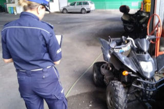 Pościg za quadem. Policjanci byli zszokowani tym, co znaleźli w kasku kierowcy