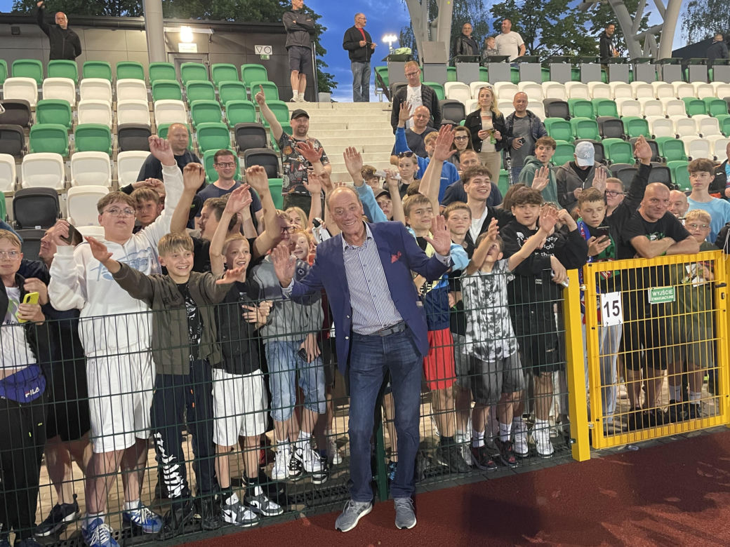Uroczyste otwarcie stadionu w Starachowicach