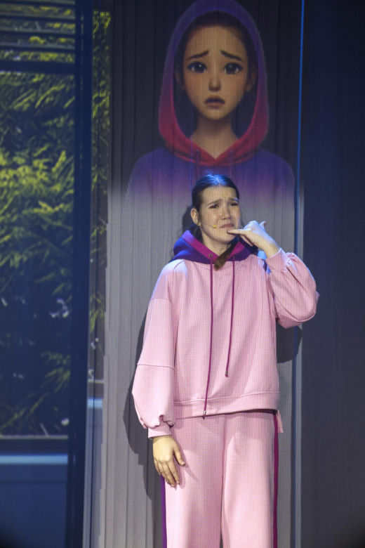 Tak dziś wygląda 16-letnia córka Koroniewskiej i Dowbora. Janina Dowbor podbija teatr