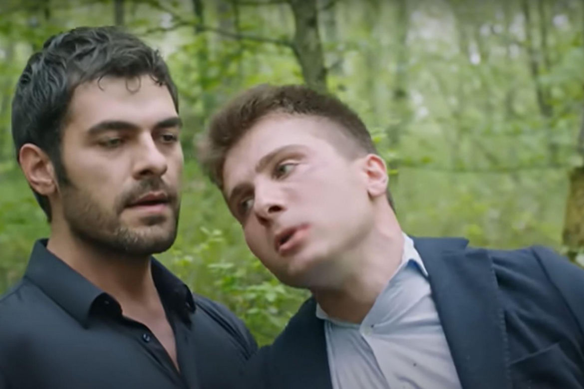 Bulent będzie próbował zwiać, ale Halil go zatrzyma 
