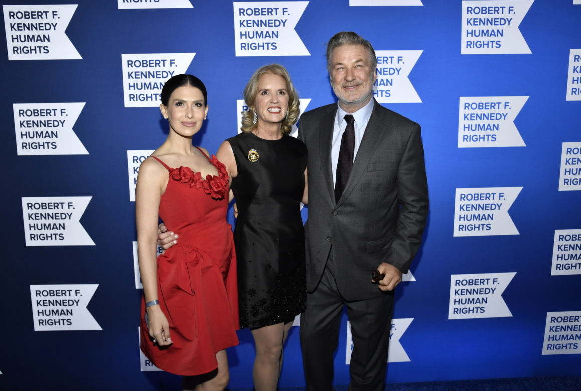 Alec Baldwin zastrzelił Ukrainkę. Pójdzie siedzieć? Został formalnie oskarżony