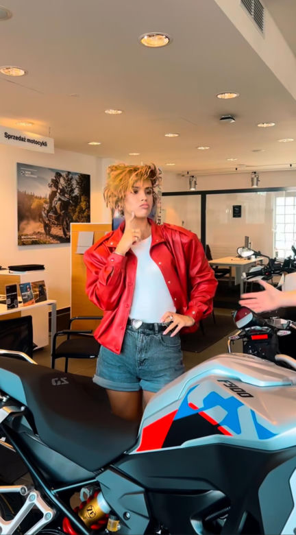 Instagram. Michalina Sosna odbiera samochód
