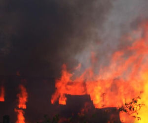 Kobieta i dziecko nie żyją! Tragiczny pożar w Szumowie. Dwie inne osoby w szpitalu