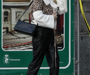 Basia Kurdej-Szatan w aucie robi się na bóstwo