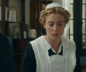 La promesa - pałac tajemnic, odcinek 333: Manuel podejmuje próby zbliżenia się do Jany. Jego wysiłki spotykają się z chłodnym przyjęciem