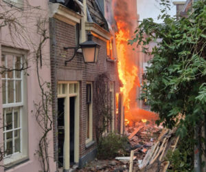 Dwa wybuchy i wielki pożar w centrum Utrechtu. Co najmniej jedna osoba ranna