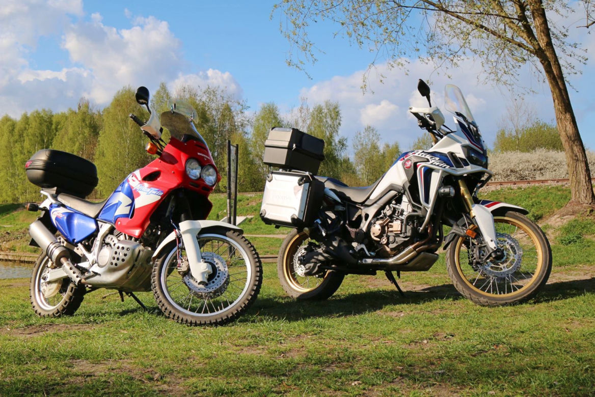 Honda Africa Twin CRF 1000 L DCT i Honda Africa Twin RD07 750
