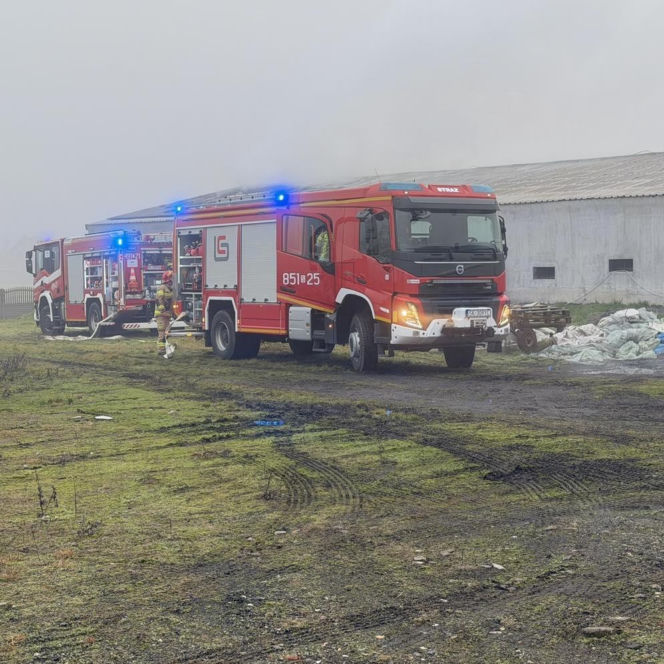 Dramat strażaka ze Śląskiego. Sam ratował innych, teraz stracił wszystko w pożarze