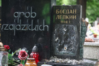 Ktoś zniszczył grób ukraińskiego pisarza. Policja szuka sprawcy