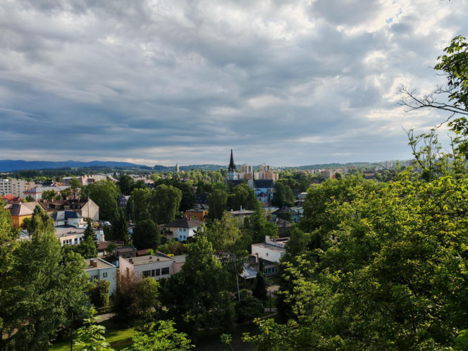 To jedno z najstarszych miast na Śląsku. Jest stolicą historycznej krainy