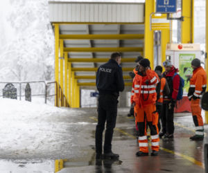Szwajcaria/ Wykoleił się pociąg w Alpach, trwa akcja ratunkowa