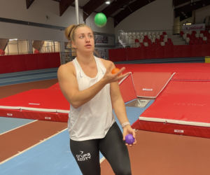 Malwina Kopron stęskniła się za medalami. Żongluje piłkami, by jej młot latał daleko