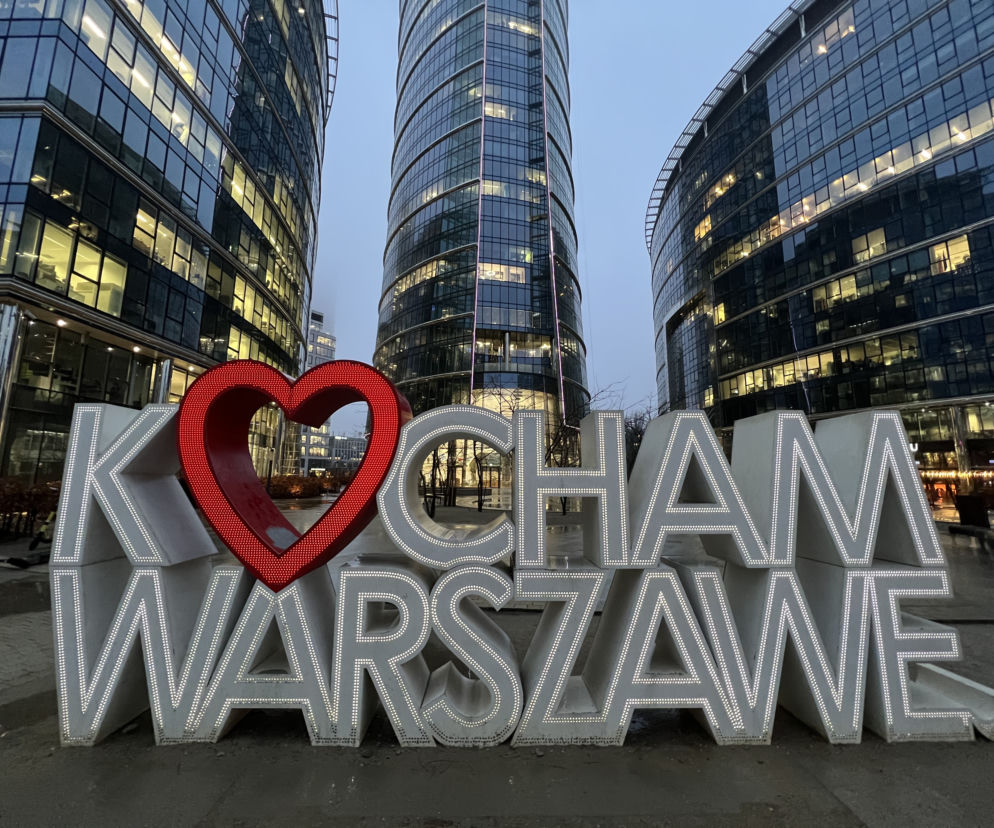 Ekspozycja Kocham Warszawę w plenerowej galerii sztuki Art Walk