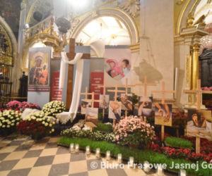 Częstochowa. Grób Pański na Jasnej Górze, aborcja i... strajk kobiet. Mocna akcja duchownych 