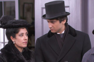 Akacjowa 38, odcinek 826: Skandal na przyjęciu. Tego gościa nikt się nie spodziewał