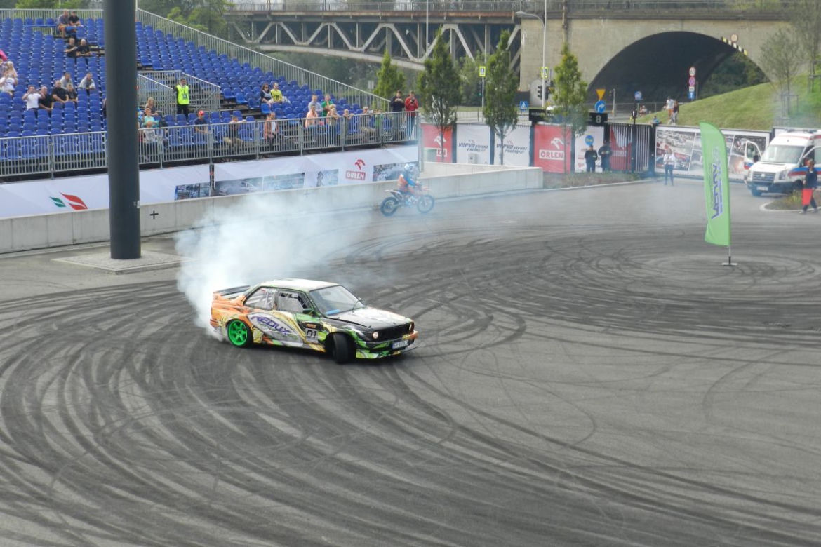 Dakar na Narodowym: Pit Party