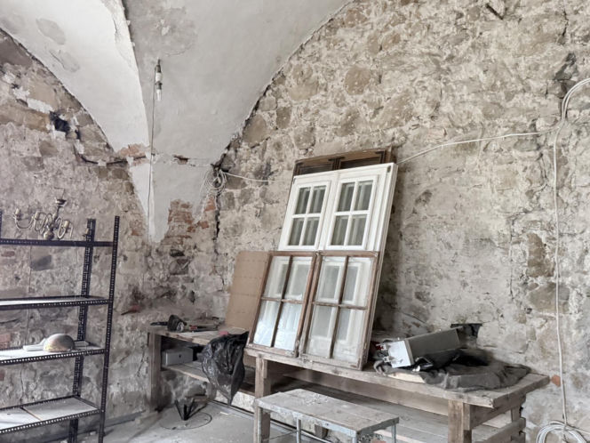 Dwór Czarne w Jeleniej Górze