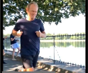 Tusk biega w Nowym Jorku, a Wałesa zwiedza Meksyk