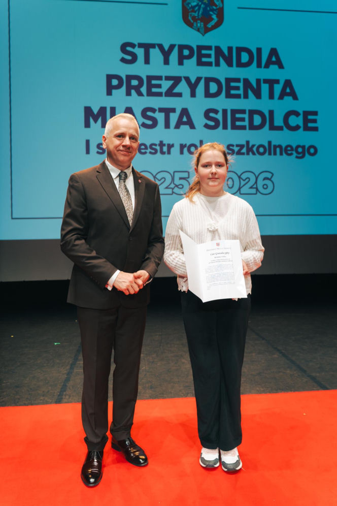 Najzdolniejsi uczniowie odebrali stypendia Prezydenta Miasta Siedlce