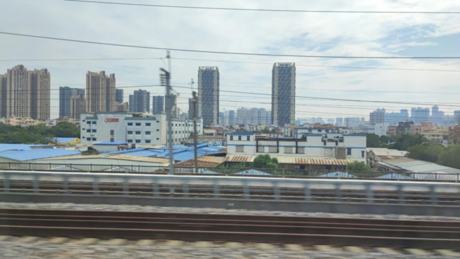 Polak wsiadł do pociągu w Chinach. Kiedy porównał czas podróży z Polską, nie dowierzał