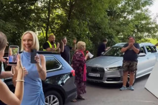 M jak miłość nowy sezon. Dorota (Iwona Rejzner), Natalka (Dominika Suchecka), Barbara (Teresa Lipowska) na planie