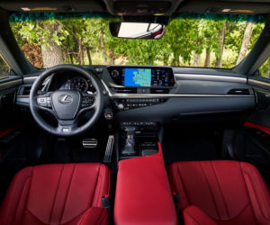 Lexus ES z napędem AWD