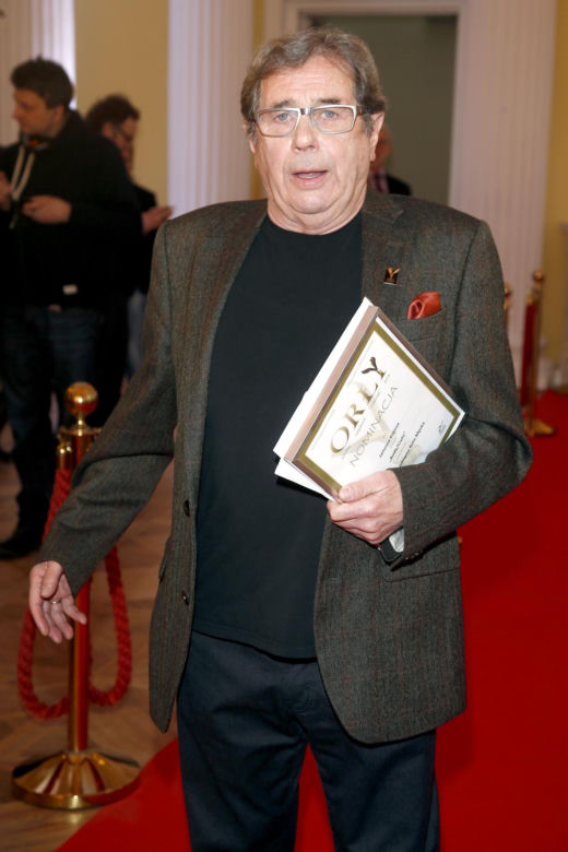 Niegdyś bożyszcze tłumów jako Janek Kos. Tak przez lata zmieniał się legendarny aktor Janusz Gajos