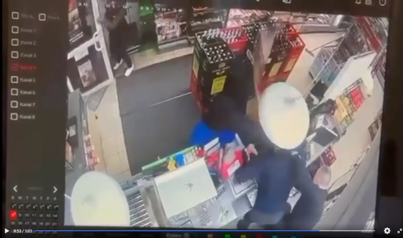 Jest nagranie z krwawego napadu na sklep w Kobyłce. W ruch poszedł nóż [WIDEO]
