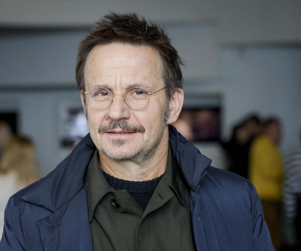 Bartłomiej Topa kiedyś i dziś. Tak przez lata zmieniał się gwiazdor hitowego serialu 1670