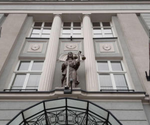Tarnów. Zadał śmiertelny cios swojemu rówieśnikowi. Sąd ponownie zajmie się sprawą