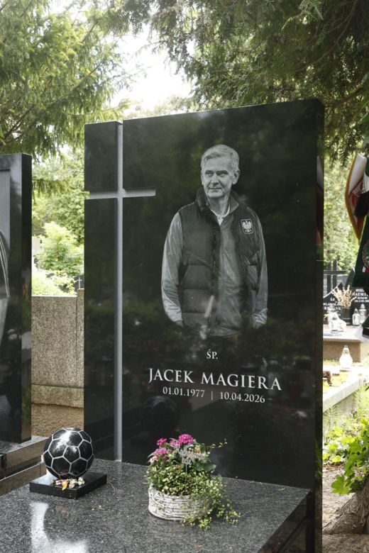 Nowy grób Jacka Magiery