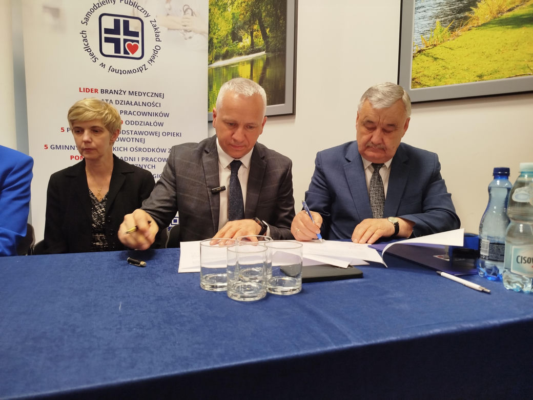 Umowa na przekazanie dotacji na zakup nowego sprzętu dla Szpitala Miejskiego w Siedlcach została podpisana 28 kwietnia