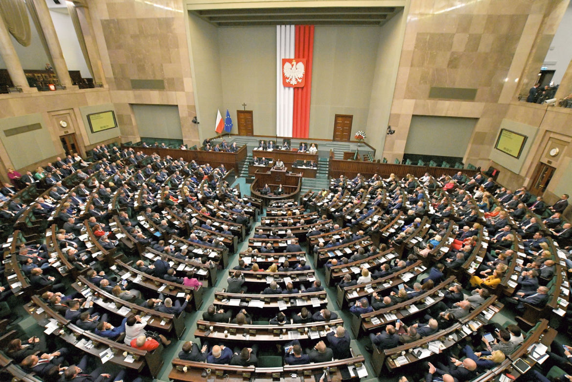 Przywileje władzy. O to rozegra się walka wyborcza jesienią
