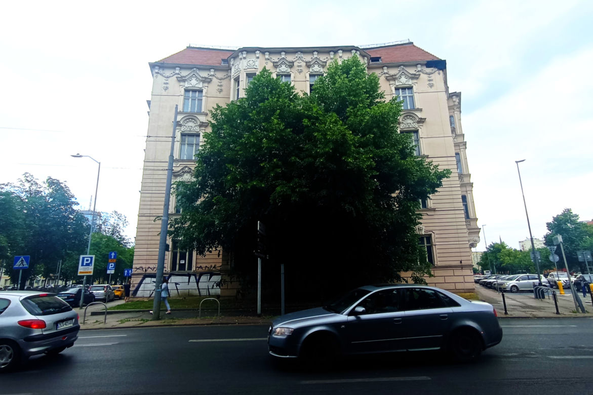 Zabytkowa kamienica przy placu Grunwaldzkim doczeka się rewitalizacji