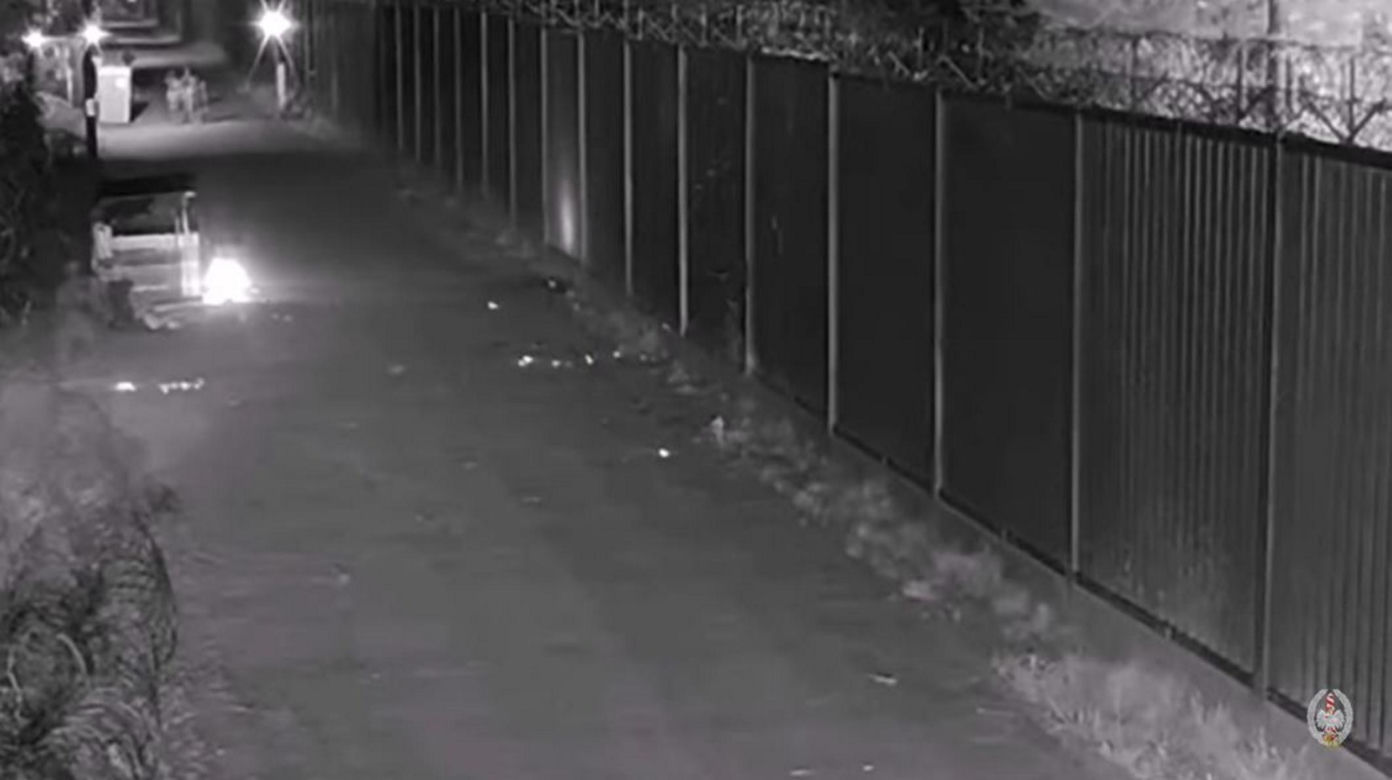 Nocny atak na polską granicę! Próba podpalenia wojskowego posterunku [ZDJĘCIA]. 