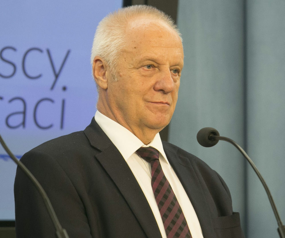 Niesiołowski pogróżki